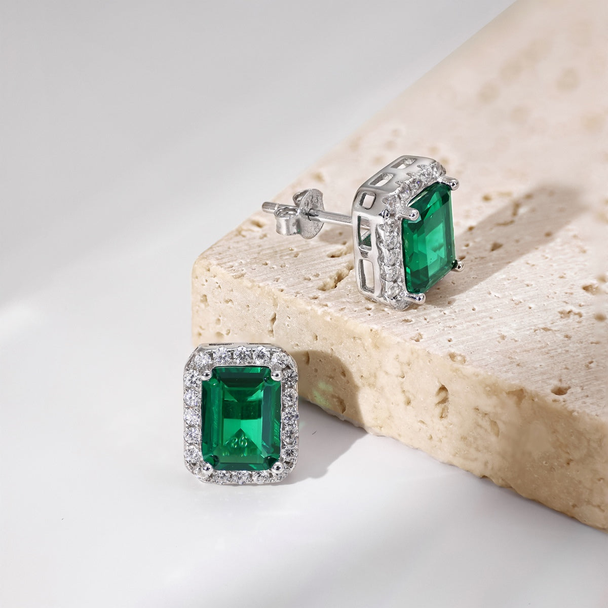 [Vivid Aurora]Luxurious Dainty Emerald Cut Banquet Earrings