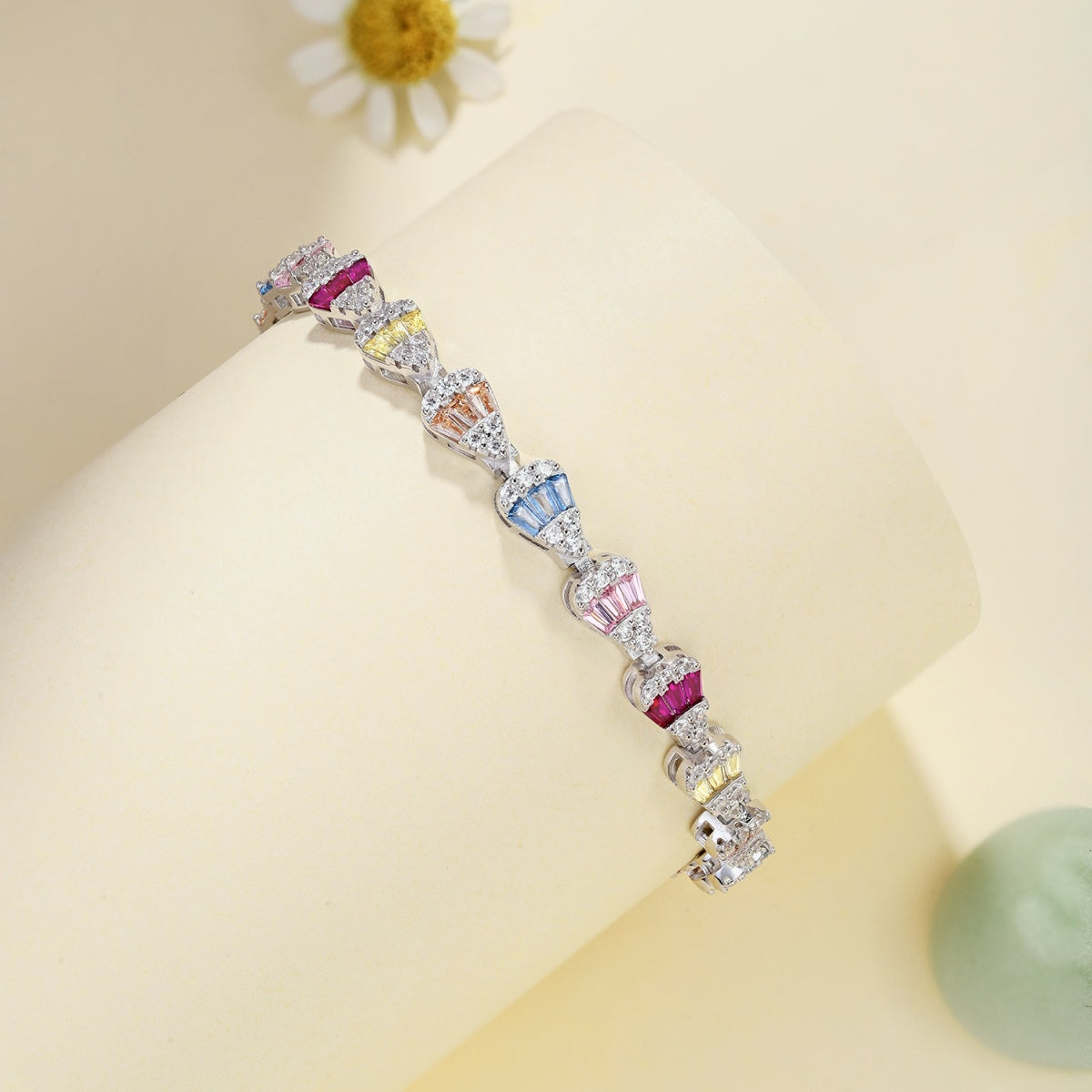 [Vivid Aurora]Radiant Water Drop Shape Daily Bracelet